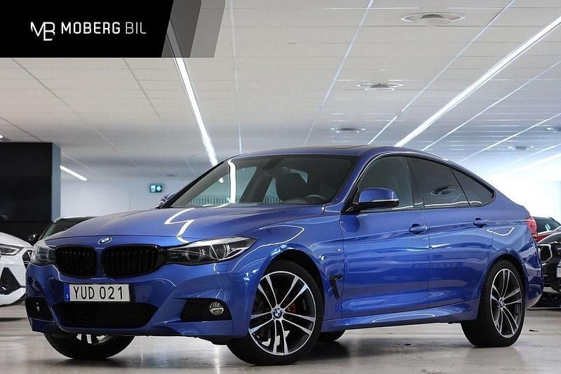 Blå Begagnad 2017 BMW 320 Gran Turismo M Sport Halvkombi | 209 900 kr (Marknadspris) - Bild 1/3