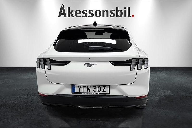 Begagnad Ford Mustang 294 HK (216 kW) 2021 Vit Kombi