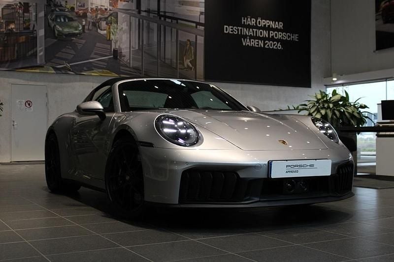 Flerfärgad Begagnad 2025 Porsche 911 | 2 149 000 kr (Superpris) - Bild 1/4