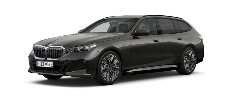 Ny BMW 530e Comfort Edition 299 HK (219 kW) 2025 Kombi