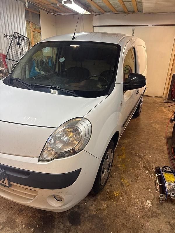 Begagnad 2013 Renault Kangoo Minibuss | 45 000 kr (Bra pris) - Bild 1/4