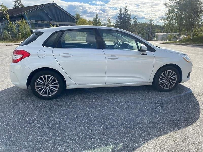 Begagnad Citroën C4 114 HK (83 kW) 2013