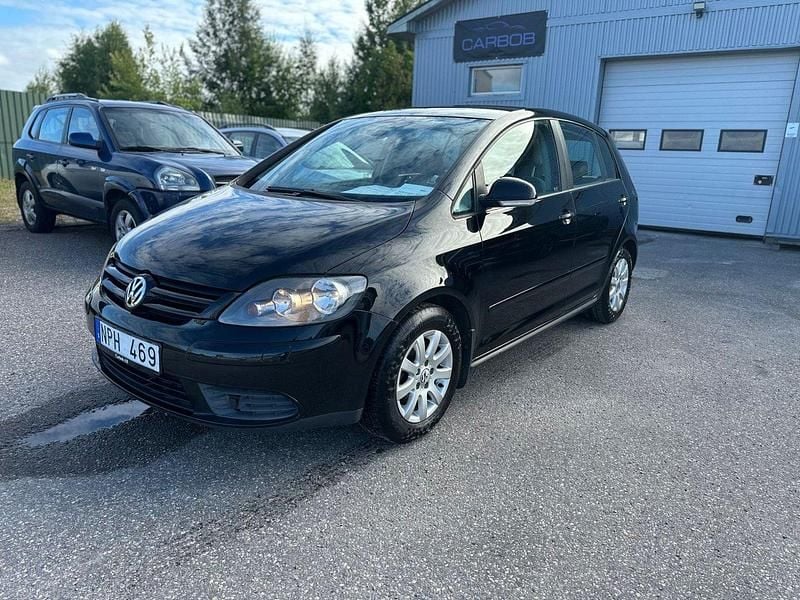 Svart Begagnad 2009 VW Golf Trendline Halvkombi | 39 900 kr (Bra pris) - Bild 1/4