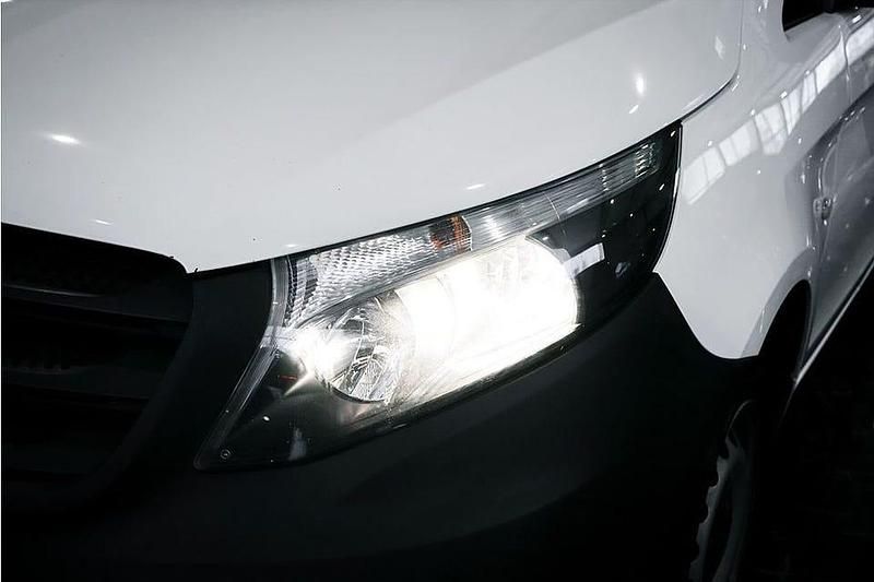 Begagnad Mercedes Vito 163 HK (119 kW) 2021 Vit Van