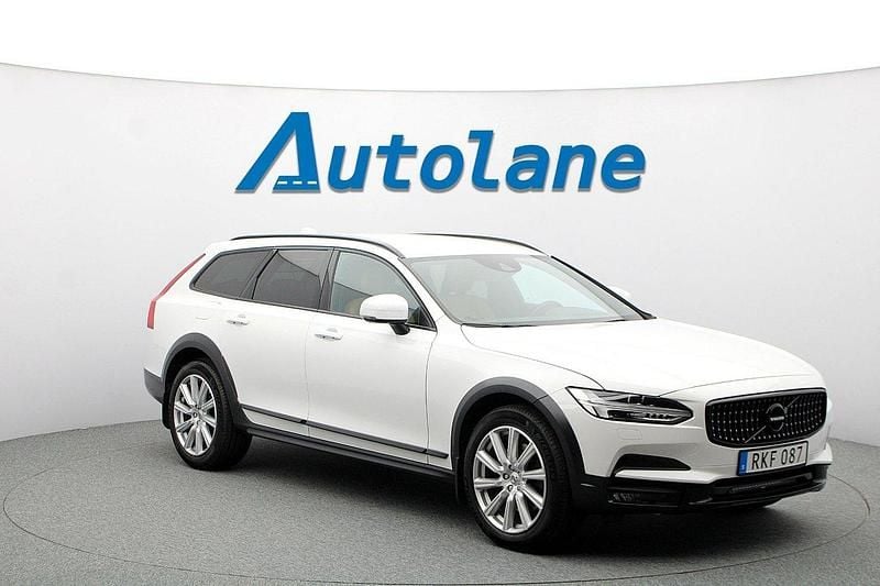 Vit Begagnad 2017 Volvo V90 CC Kombi | 239 900 kr (Marknadspris) - Bild 1/3