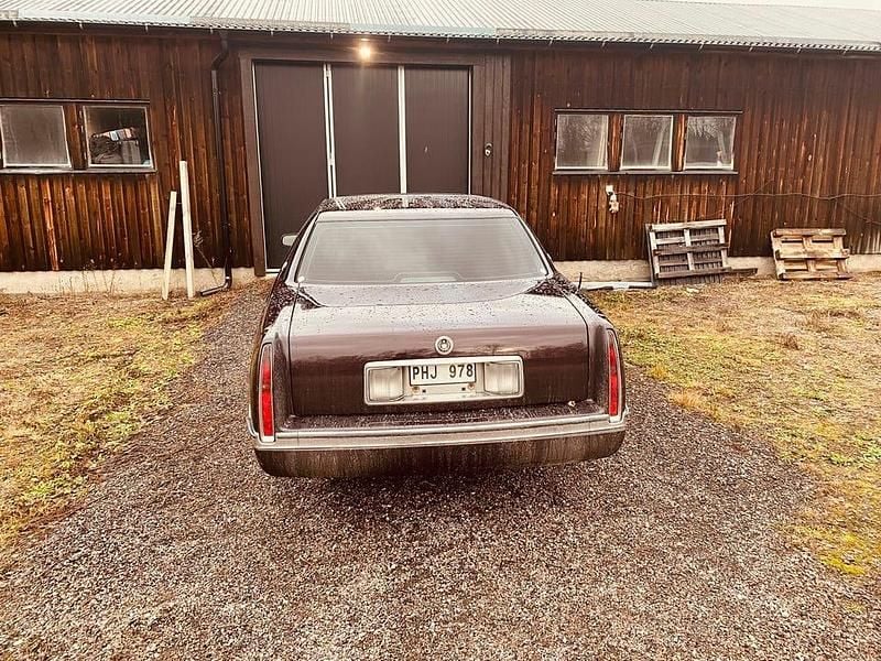 Begagnad Cadillac Deville 279 HK (205 kW) 1996 Sedan