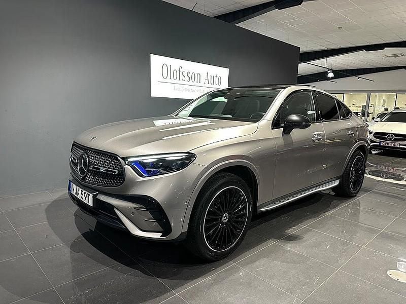 Begagnad Mercedes GLC300e Premium 333 HK (244 kW) 2024 Silver Sportkupé