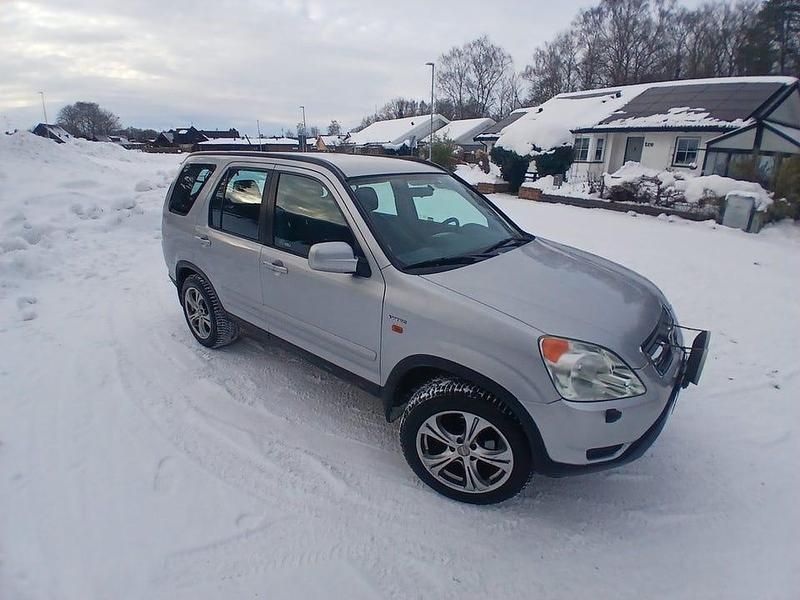Begagnad Honda CR-V 150 HK (110 kW) 2004 Silver SUV