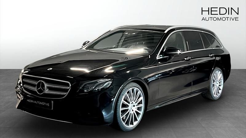 Svart Begagnad 2018 Mercedes E400 AMG line Kombi | 354 700 kr (Bra pris) - Bild 1/4