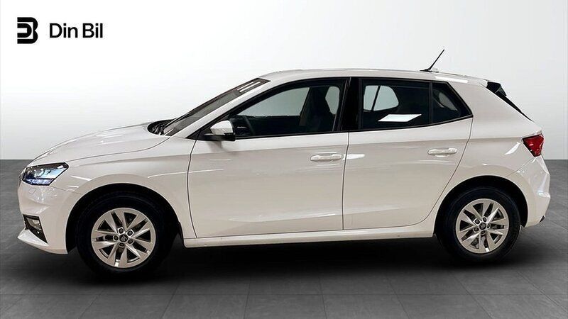 Vit Ny 2024 Skoda Fabia Selection Halvkombi | 204 900 kr (Dyr) - Bild 1/4