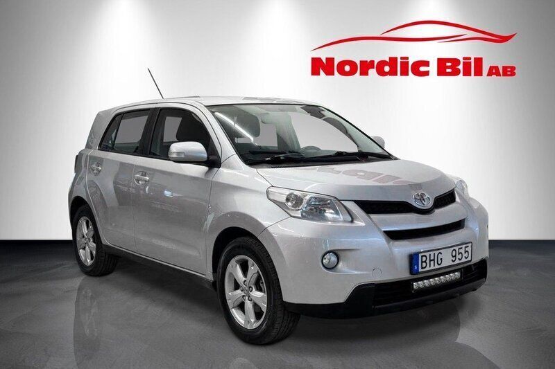Silver Begagnad 2009 Toyota Urban Cruiser SUV | 69 900 kr (Marknadspris) - Bild 1/4