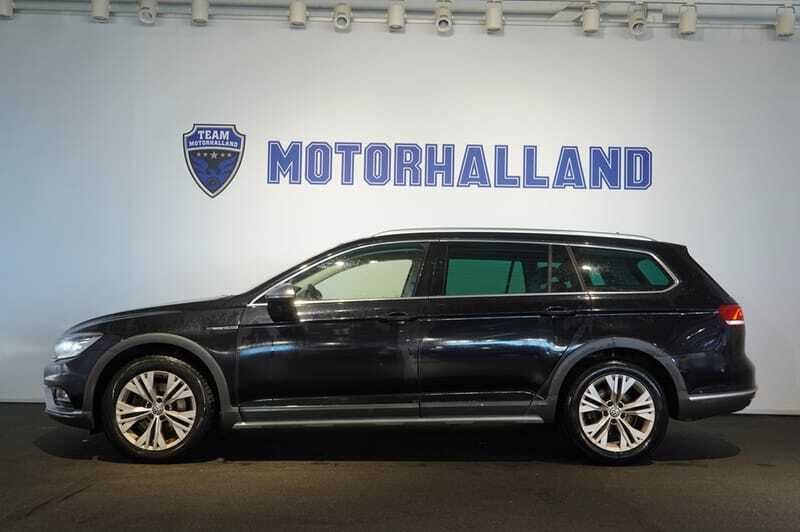 Svart Begagnad 2018 VW Passat Alltrack Kombi | 179 900 kr (Marknadspris) - Bild 1/4