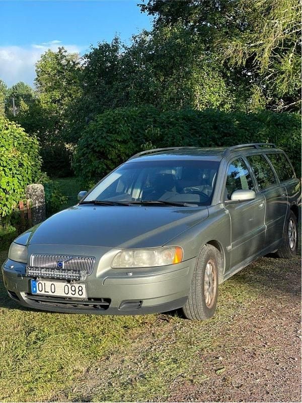 Grön Begagnad 2006 Volvo V70 Business Edition Kombi | 22 500 kr (Bra pris) - Bild 1/4