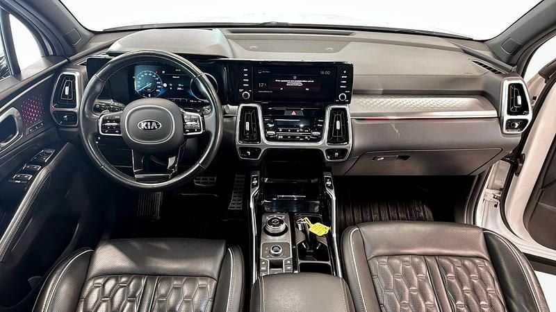 Begagnad Kia Sorento Advance 180 HK (132 kW) 2021 Vit SUV