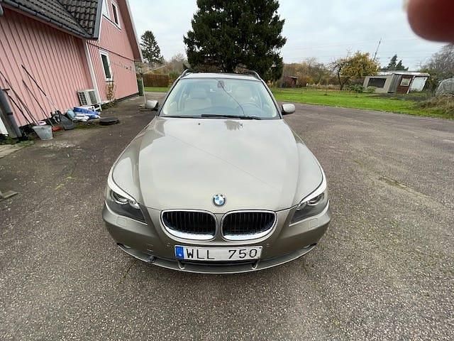 Begagnad BMW 535 272 HK (200 kW) 2005 Kombi