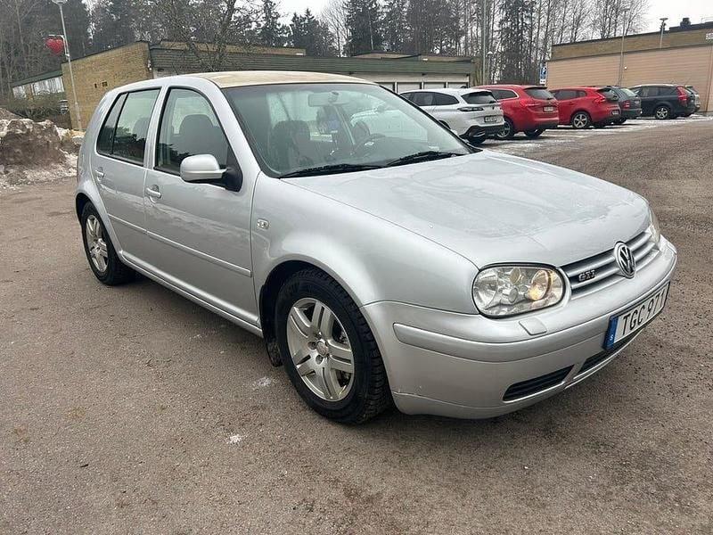 Begagnad VW Golf IV GTI 150 HK (110 kW) 2002 Halvkombi