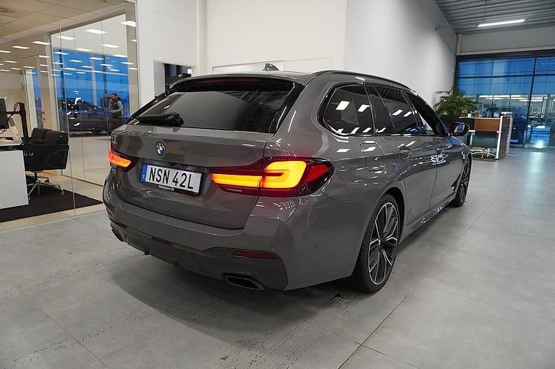 Begagnad BMW 530 M Sport 286 HK (210 kW) 2021 Grå Kombi
