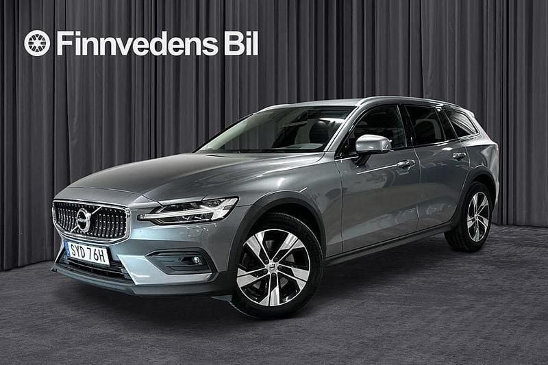 Begagnad 2021 Volvo V60 CC Kombi | 309 000 kr (Marknadspris) - Bild 1/4