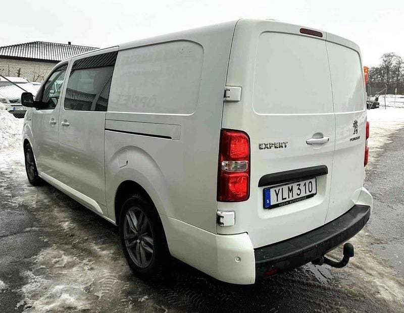 Begagnad Peugeot Expert 122 HK (89 kW) 2017 Van