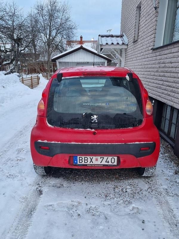 Begagnad Peugeot 107 68 HK (50 kW) 2007 Halvkombi