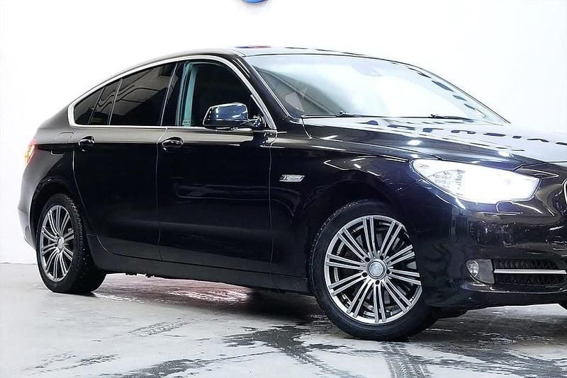 Begagnad BMW 530 Gran Turismo 249 HK (183 kW) 2010 Svart Halvkombi