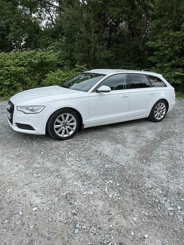 Vit Begagnad 2013 Audi A6 Ambition Kombi | 75 000 kr (Dyr) - Bild 1/4