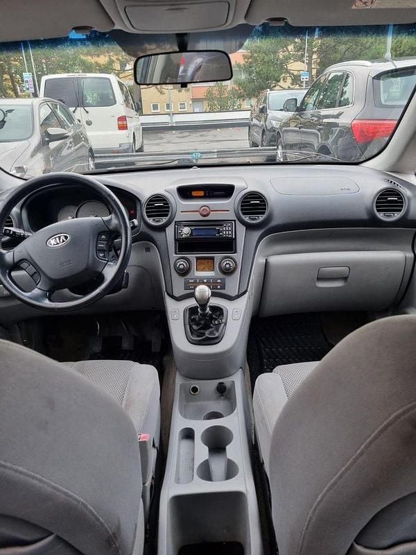 Blå Begagnad 2007 Kia Carens 4 Minibuss | 24 500 kr (Marknadspris) - Bild 1/4