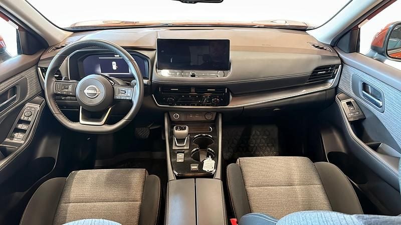 Begagnad Nissan X-Trail 163 HK (119 kW) 2023 Orange SUV