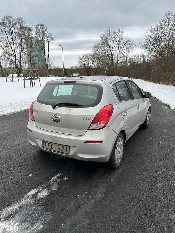 Begagnad Hyundai i20 84 HK (61 kW) 2013 Halvkombi