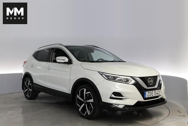 Vit Begagnad 2017 Nissan Qashqai Tekna SUV | 139 900 kr (Bra pris) - Bild 1/4