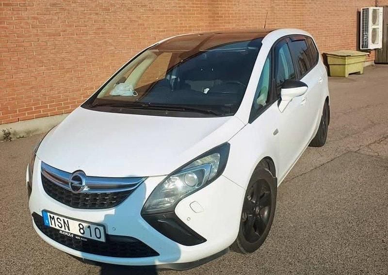 Vit Begagnad 2012 Opel Zafira Tourer Enjoy Minibuss | 55 000 kr (Marknadspris) - Bild 1/4