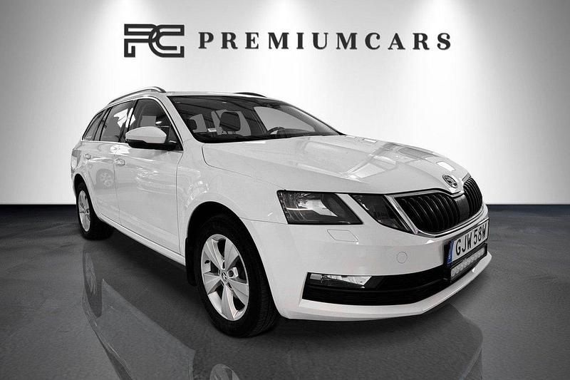 Vit Begagnad 2019 Skoda Octavia Ambition Kombi | 114 900 kr (Lite dyr) - Bild 1/4