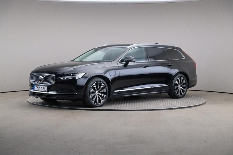 Svart (onyx black (metallic)) Begagnad 2021 Volvo V90 Inscription Kombi | 319 000 kr (Bra pris) - Bild 1/4