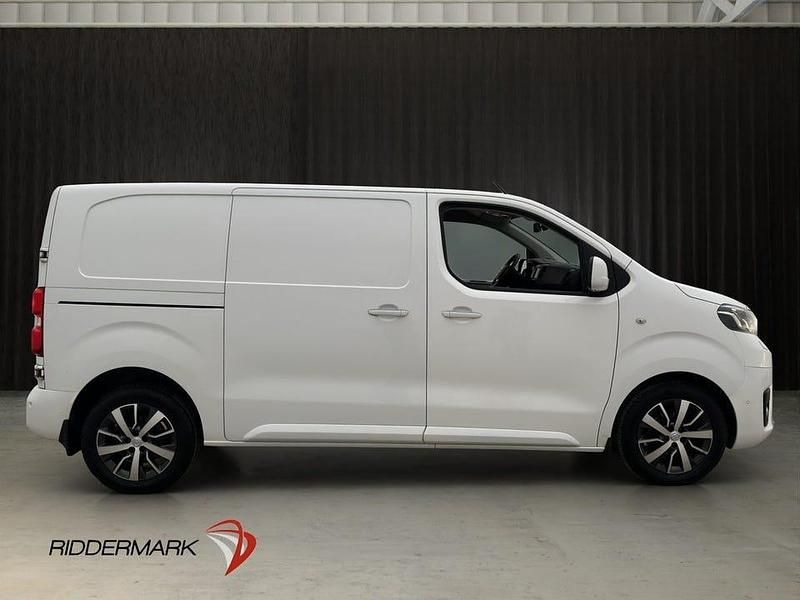 Begagnad Toyota Proace 122 HK (89 kW) 2017 Vit Minibuss