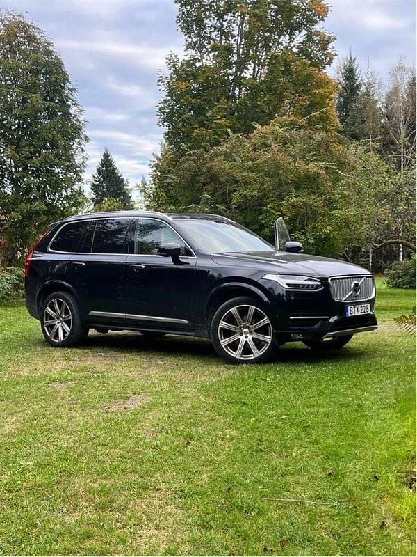 Svart Begagnad 2016 Volvo XC90 Inscription SUV | 320 000 kr (Superpris) - Bild 1/4