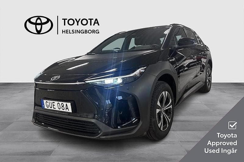 Begagnad Toyota bZ4X Active 164 kW (224 HK) 2023 Svart SUV