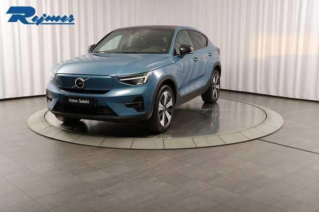 Fjord blue metallic Begagnad 2022 Volvo C40 Plus SUV | 339 900 kr (Marknadspris) - Bild 1/4