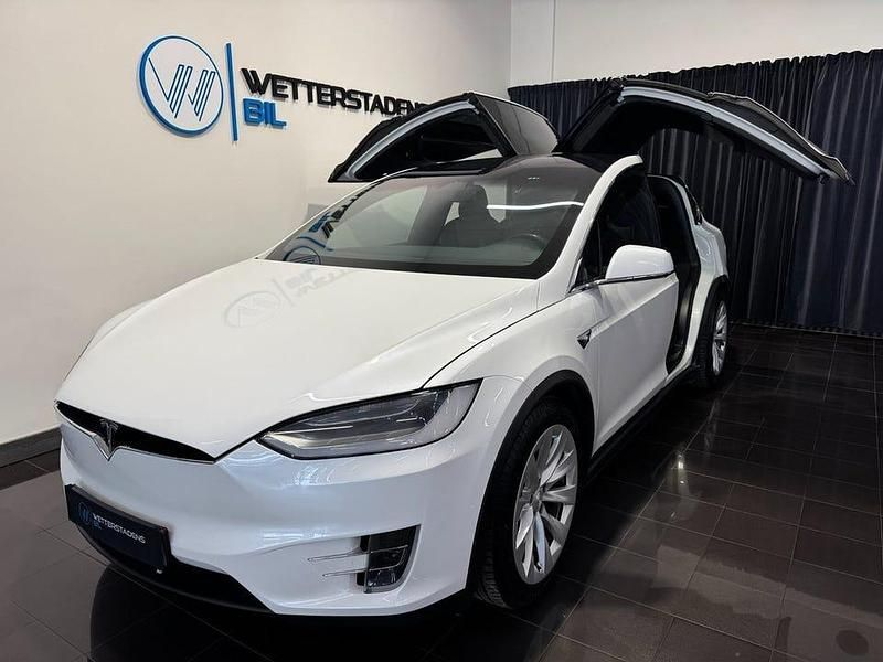 Begagnad Tesla Model X 244 kW (333 HK) 2017 Vit SUV