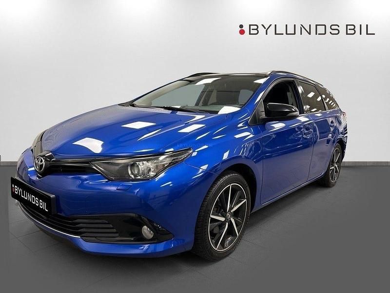 Blå Begagnad 2018 Toyota Auris Touring Sports Comfort Kombi | 159 000 kr (Marknadspris) - Bild 1/4