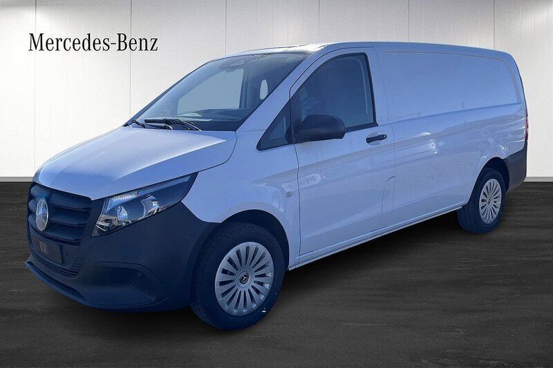 Vit Ny 2025 Mercedes Vito Minibuss | 687 175 kr (Dyr) - Bild 1/4