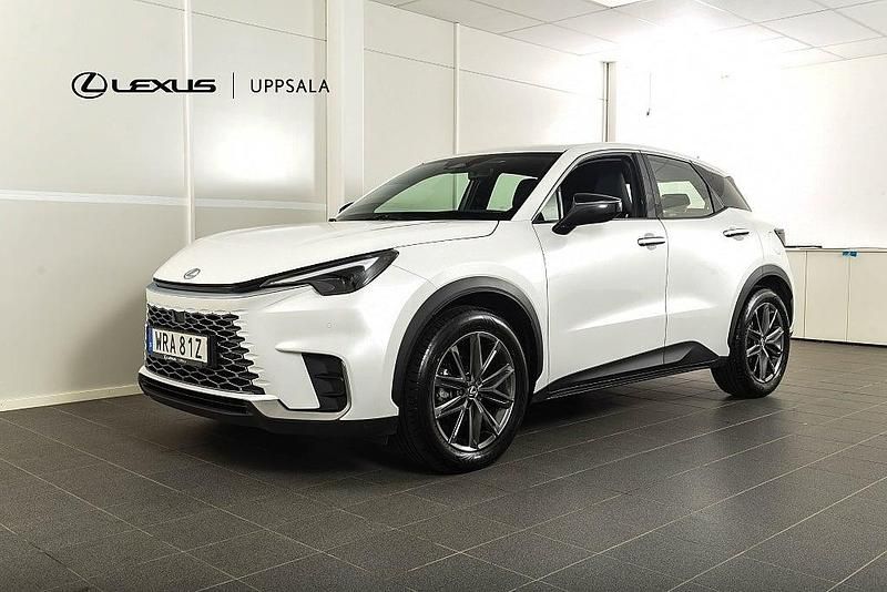 Begagnad Lexus LBX 136 HK (100 kW) 2024 Vit SUV