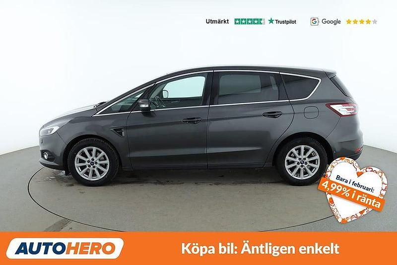 Begagnad Ford S-MAX Titanium 162 HK (119 kW) 2018 Grå Minibuss