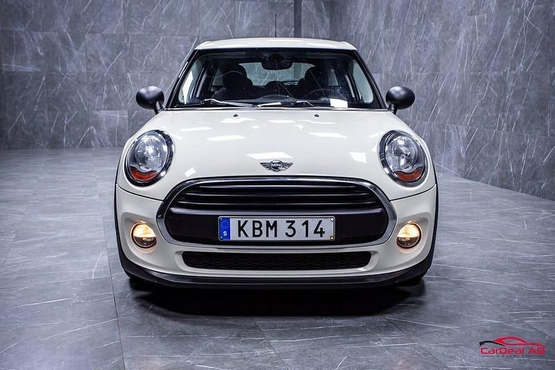 Begagnad Mini ONE Pepper 102 HK (75 kW) 2015 Vit Halvkombi