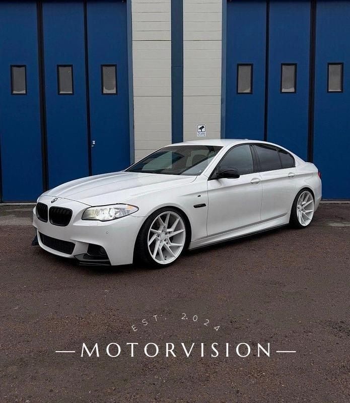 Vit Begagnad 2011 BMW 535 M Sport Sedan | 149 000 kr (Lite dyr) - Bild 1/4