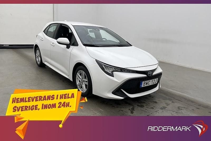 Vit Begagnad 2022 Toyota Corolla Hybrid | 248 900 kr (Bra pris) - Bild 1/3