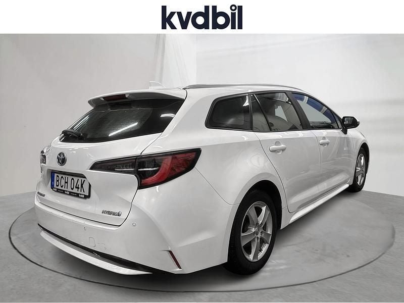 Begagnad Toyota Corolla Active 122 HK (89 kW) 2022 Vit Kombi