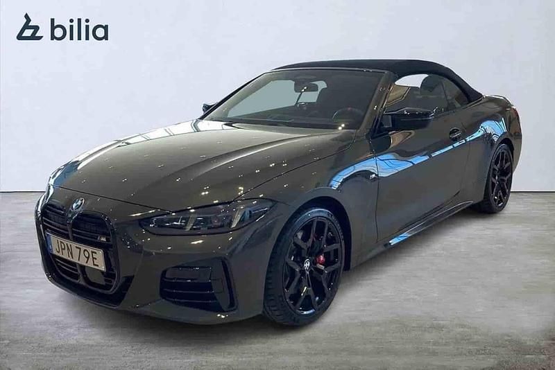 Grå Begagnad 2025 BMW M440 M Sport Sedan | 839 900 kr (Dyr) - Bild 1/1