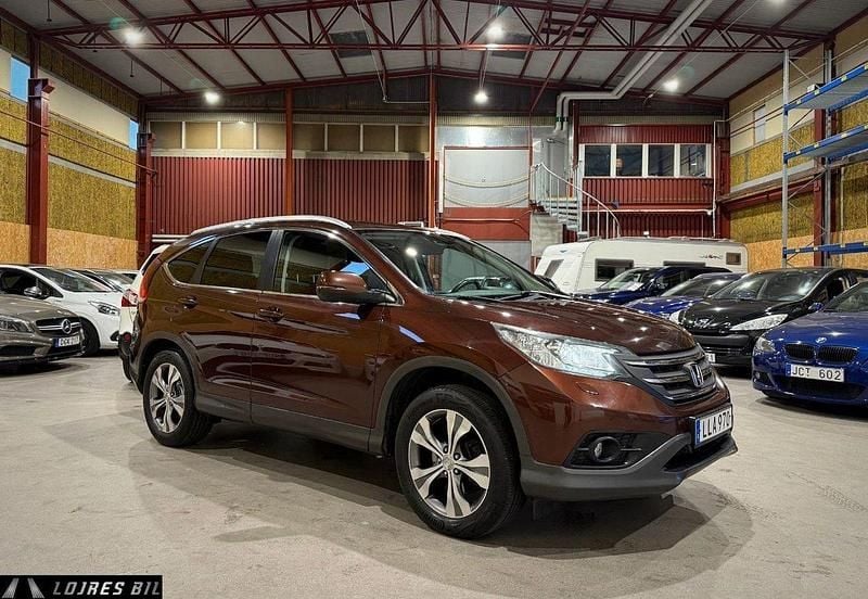 Ljusbrun (brun) Begagnad 2014 Honda CR-V Lifestyle SUV | 140 900 kr (Marknadspris) - Bild 1/4