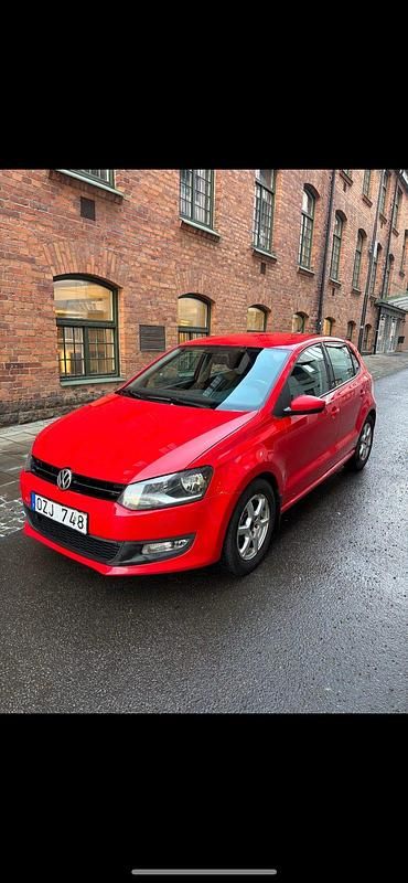 Begagnad 2013 VW Polo Halvkombi | 53 500 kr (Marknadspris) - Bild 1/4