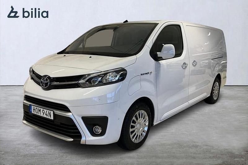 Vit Begagnad 2023 Toyota Proace Van | 429 900 kr (Dyr) - Bild 1/4
